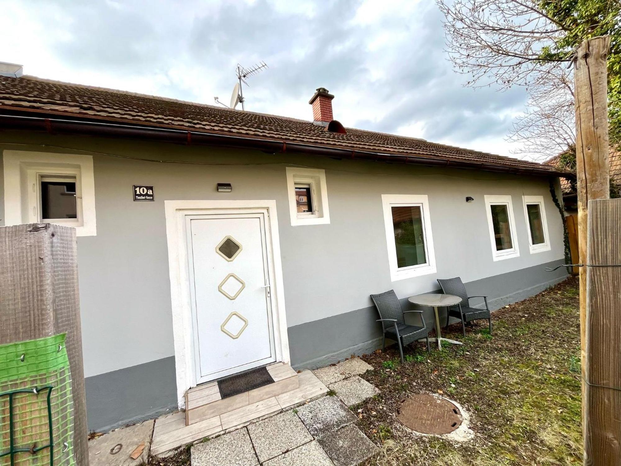 Haeuschen Fuer Monteure, Autobahn Villa Bruck an der Mur Bagian luar foto